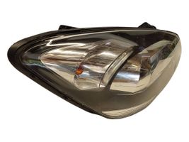 KIA Ceed Lampa przednia 921021H