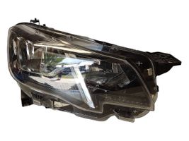 Peugeot Partner Lampa przednia 9816826880