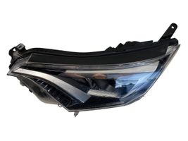 Toyota RAV 4 (XA40) Lampa przednia W3049K02