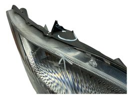 Mercedes-Benz Sprinter W906 Lampa przednia 24738200RE