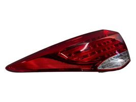 Hyundai i40 Lampa tylna 924013Z0