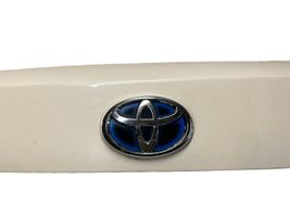 Toyota Auris E180 Poszycie / Tapicerka tylnej klapy bagażnika 76811-02830
