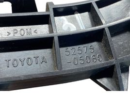 Toyota Avensis T270 Support de pare-chocs arrière 5257505060