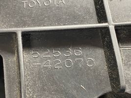 Toyota RAV 4 (XA40) Etupuskurin kannake 5253642070