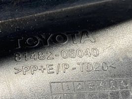 Toyota Avensis T270 Etupuskurin alempi jäähdytinsäleikkö 8148205040