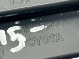 Toyota Avensis T270 Etupuskurin alempi jäähdytinsäleikkö 5311205100