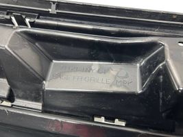 Honda CR-V Atrapa chłodnicy / Grill 71121TNYG1