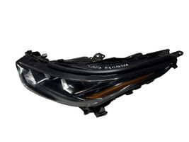 Toyota Highlander XU70 Lampa przednia 101008A06K