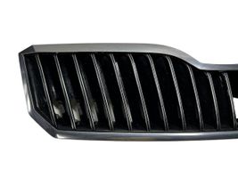 Skoda Superb B6 (3T) Etupuskurin ylempi jäähdytinsäleikkö 3T0853668B