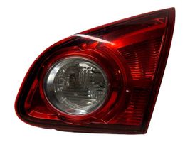 Nissan Qashqai Lampy tylnej klapy bagażnika 89071064