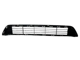 Toyota Avensis T270 Front bumper lower grill 5311205100