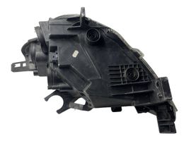 Peugeot Partner Lampa przednia 89318001