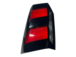 Peugeot 5008 II Lampy tylnej klapy bagażnika 9811027880