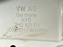 Volkswagen Amarok Błotnik przedni 2H0821151