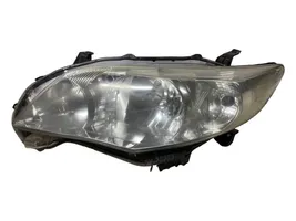 Toyota Corolla E140 E150 Lampa przednia 