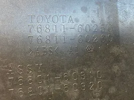 Toyota Land Cruiser (J150) Listwa oświetlenie tylnej tablicy rejestracyjnej 7681160250