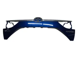 Toyota Avensis T270 Tailgate trim 7681105140