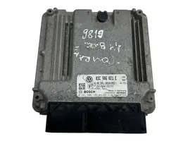 Volkswagen Touran II Calculateur moteur ECU 03C906021E