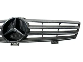 Mercedes-Benz CL C215 Передняя решётка A2158800183