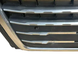 Audi Q7 4M Maskownica / Grill / Atrapa górna chłodnicy 4M0853651F