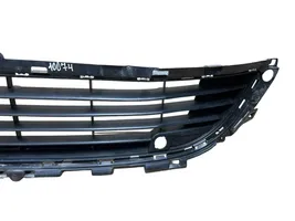 Citroen C4 II Grille inférieure de pare-chocs avant 9677876177