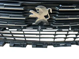 Peugeot 5008 Grille calandre supérieure de pare-chocs avant 9814783380