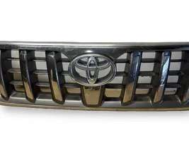 Toyota Land Cruiser (J120) Grotelės viršutinės 5311160570