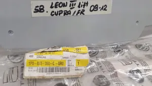 Seat Leon (1P) Listwa zderzaka przedniego 1P0853350