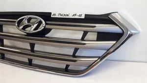 Hyundai Tucson TL Maskownica / Grill / Atrapa górna chłodnicy 