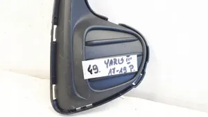 Toyota Yaris Grille inférieure de pare-chocs avant 814810D330