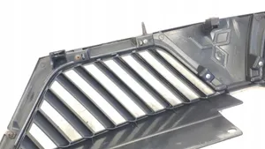 Mitsubishi Outlander Front bumper upper radiator grill 7450A03722