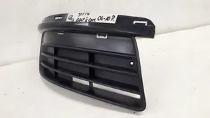 Volkswagen Jetta V Grille inférieure de pare-chocs avant 1K0853665