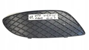 Mercedes-Benz Vito Viano W639 Etupuskurin alempi jäähdytinsäleikkö 890508