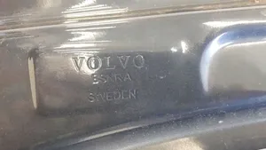 Volvo V60 Takaovi 