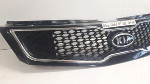 KIA Ceed Grille calandre supérieure de pare-chocs avant 863501H600