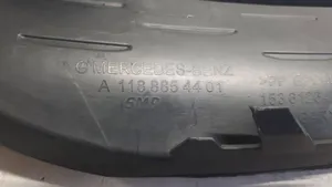 Mercedes-Benz CLA C118 X118 Etupuskurin alempi jäähdytinsäleikkö A1188854401