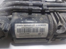 Volkswagen Touran I Ilmajousituksen kompressoripumppu 7L0616007