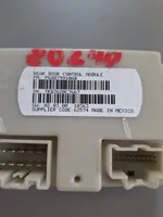 Chrysler Voyager Sānu bīdāmo durvju ECU modulis P68079910AB