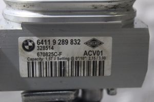 BMW 3 F30 F35 F31 Ilmastointilaitteen sisälauhdutin (A/C) 64119289832