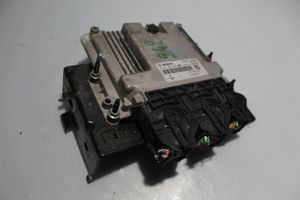 Renault Kangoo II Calculateur moteur ECU 0281032885