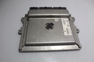 Renault Clio IV Komputer / Sterownik ECU silnika 237105499R