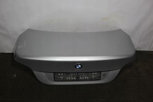 BMW 5 E60 E61 Lava-auton perälauta 