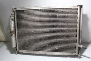 Renault Clio III Radiateur de refroidissement 