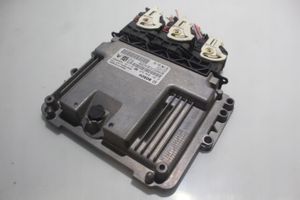 Peugeot 208 Motorsteuergerät ECU 0281030545