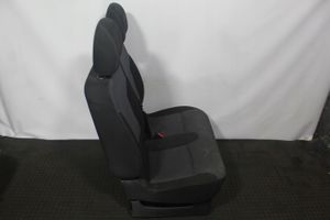 Opel Vivaro Priekinė vairuotojo sėdynė 
