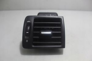 Volvo C30 Moldura protectora de la rejilla de ventilación lateral del panel 39888290