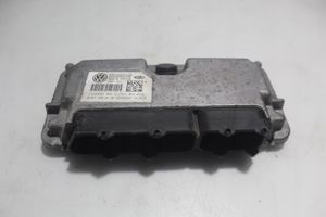 Skoda Fabia Mk2 (5J) Komputer / Sterownik ECU silnika 