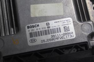 KIA Ceed Komputer / Sterownik ECU silnika 0281018639