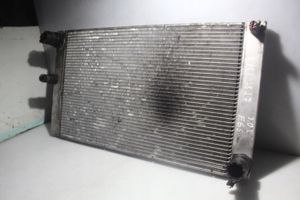 BMW 7 E65 E66 Radiateur de refroidissement A2682