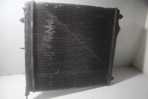 Peugeot 1007 Radiateur de refroidissement 